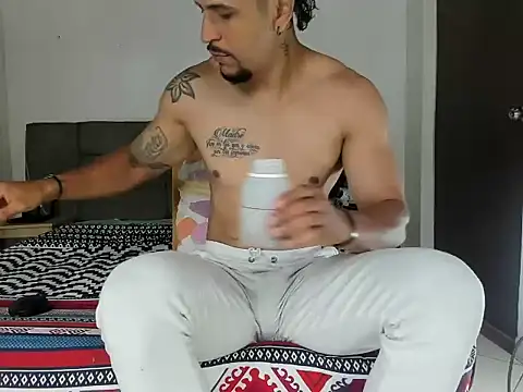 Edy_colttn Webbikameraesitys