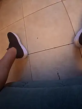 pullitoff 网络视讯表演