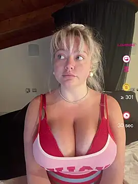 Chat XXX en directo de misstitmouseofficial