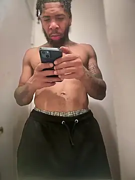 MrMakeH3rSplash's Webcam Show