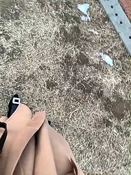 yiyi-1999's Webcam Show