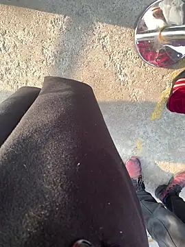 yiyi-1999's Webcam Show