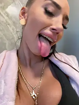 BlueEyes_BB Show Webcam