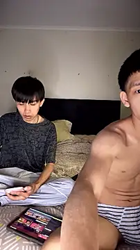 Show modela Kailertwink na web-kameri