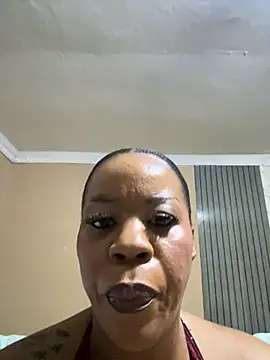 THICKBUNNYCHICKxxx's Webcam Show