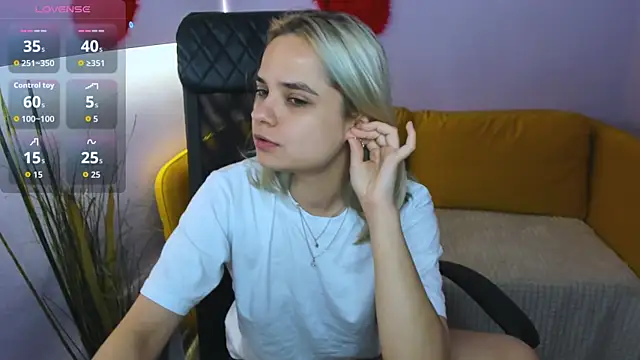 Gina_Dawson élő XXX-chatje