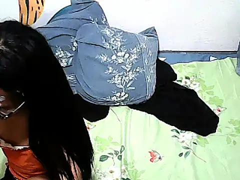 xxhottinybabe Adlı Modelin Web Kamerası Şovu