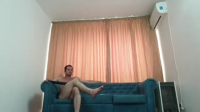 Show modela BLOND_GOD na web-kameri