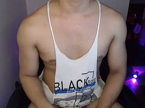 Hot_Muscle69 网络视讯表演