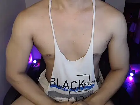 Hot_Muscle69 在線直播表演