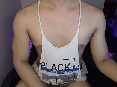 Hot_Muscle69 Show in webcam