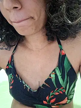 Show de RavenShyfit na webcam