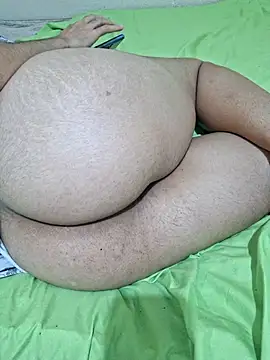 Show de RavenShyfit na webcam