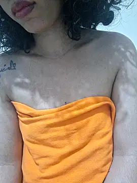 Show de RavenShyfit na webcam