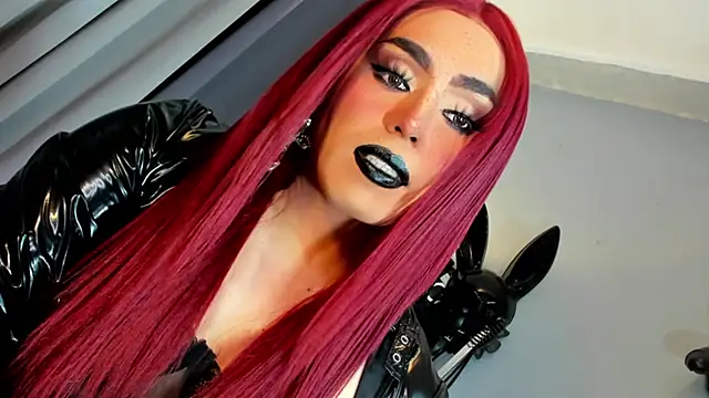 DominaAurumXXX 웹캠 쇼