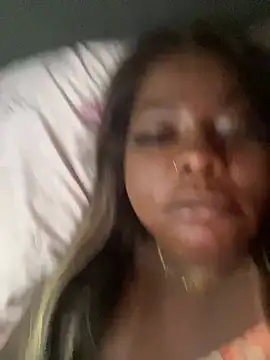Show de Pricucy na webcam