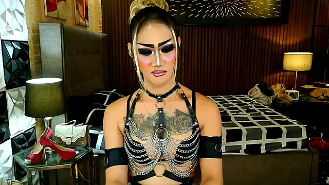 HorseCockDivine Webcamshow