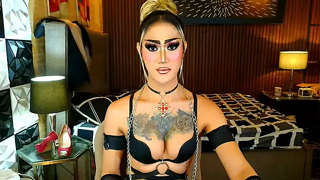 HorseCockDivine Pertunjukan Webcam