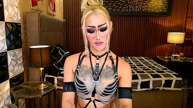 HorseCockDivine Pertunjukan Webcam