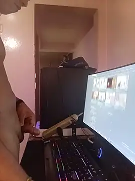 Tupapasiitooo Webcam Show