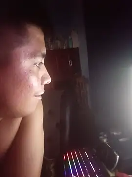 Tupapasiitooo webcam show