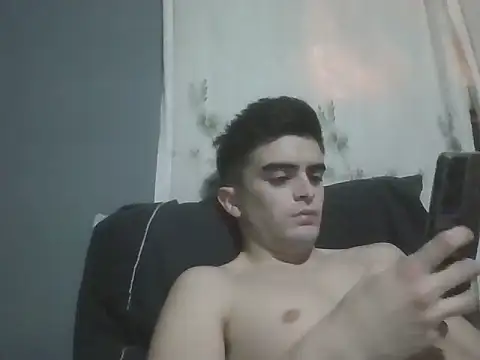 Rodrigo99_9 Adlı Modelin Web Kamerası Şovu