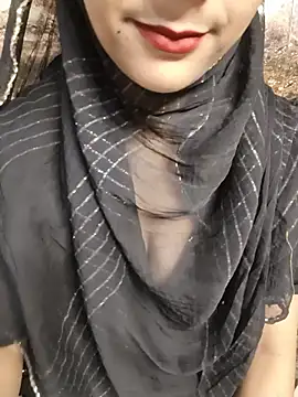 Chat +18 de Indian-Aleena ao vivo