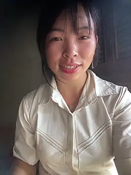 OnehitttのライブXXXチャット