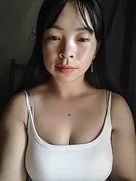 Onehittt Chat XXX live