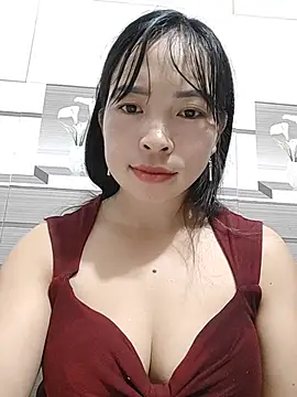 Onehittt Chat XXX live
