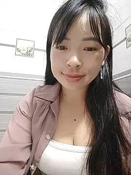 Onehittt Chat XXX live