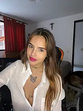 Mia_crossing Show Webcam