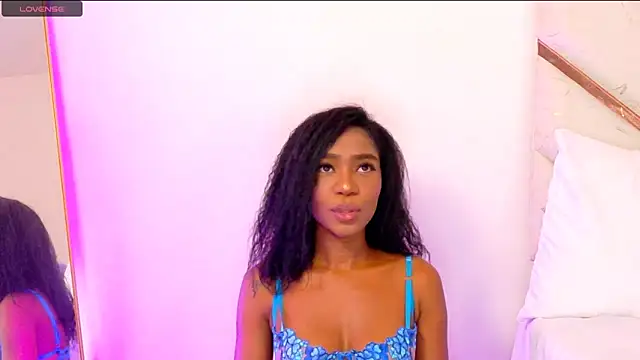 AlanaDoll's Live XXX Chat