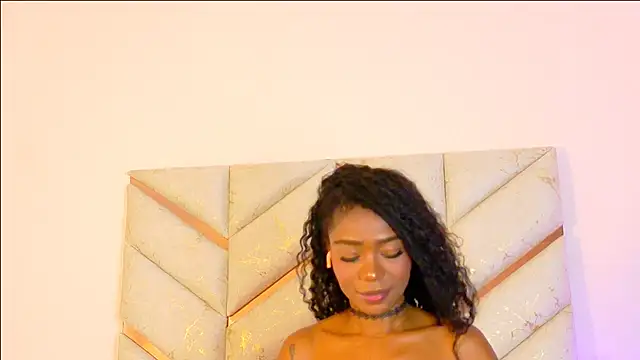 AlanaDolln Webbikameraesitys