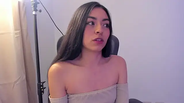 Czat XXX na żywo – canelleGarces