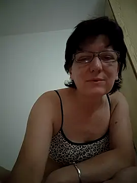 Chat +18 de Vera_Elle ao vivo