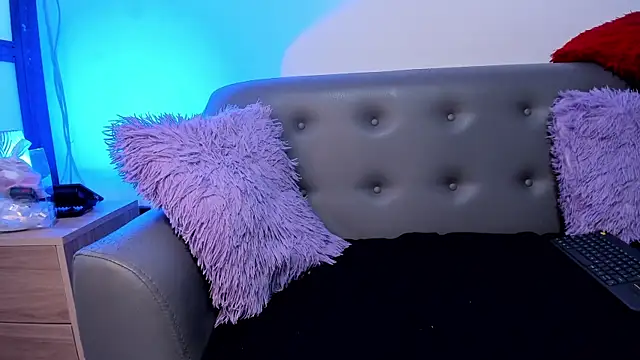 Zoe_Vg – Naživo chatovacia miestnosť