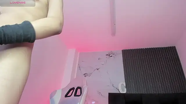 Show modela Chloemuaak na web-kameri