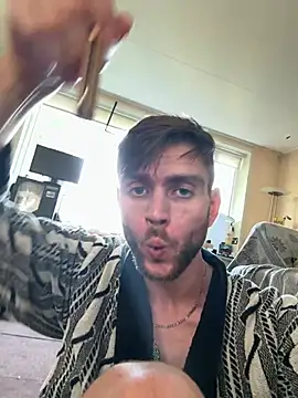 tonysdiary webcam show