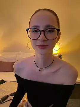 MartaBrent Adlı Modelin Canlı Sohbet Odası