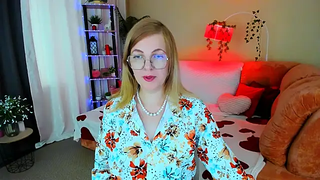 YourUniverser's Live XXX Chat