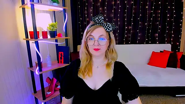 YourUniverser's Webcam Show