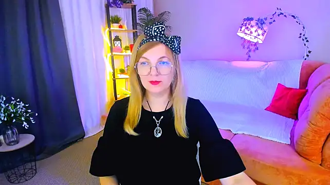 YourUniverser's Webcam Show