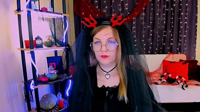 YourUniverser Show in webcam