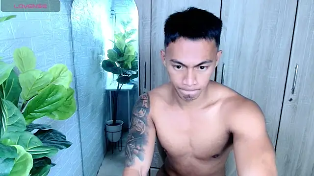 PinooyMilker Webcamshow