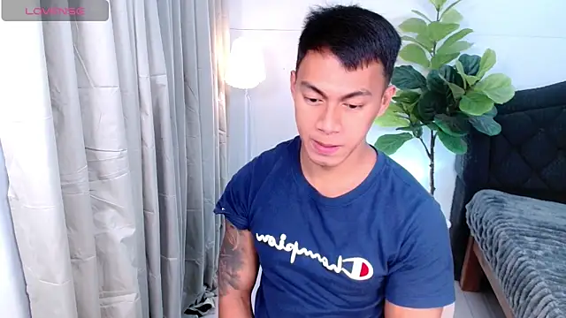 PinooyMilker Webcam show