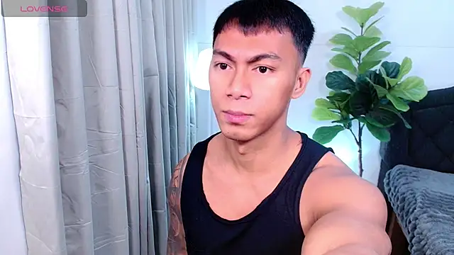 PinooyMilker Show in webcam