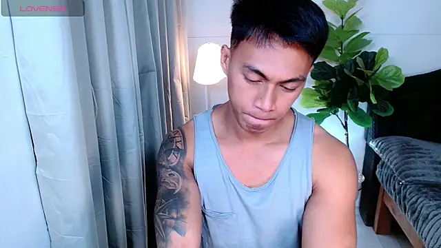PinooyMilker Webcam Show