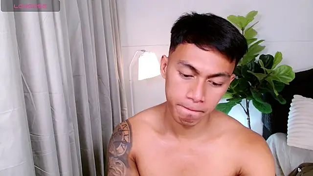 PinooyMilker 网络视讯表演
