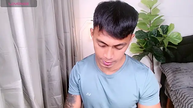 PinooyMilker Show Webcam